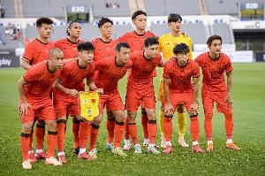 记者谈国足：年轻人确实机会多了，但整体发挥还未达到预期